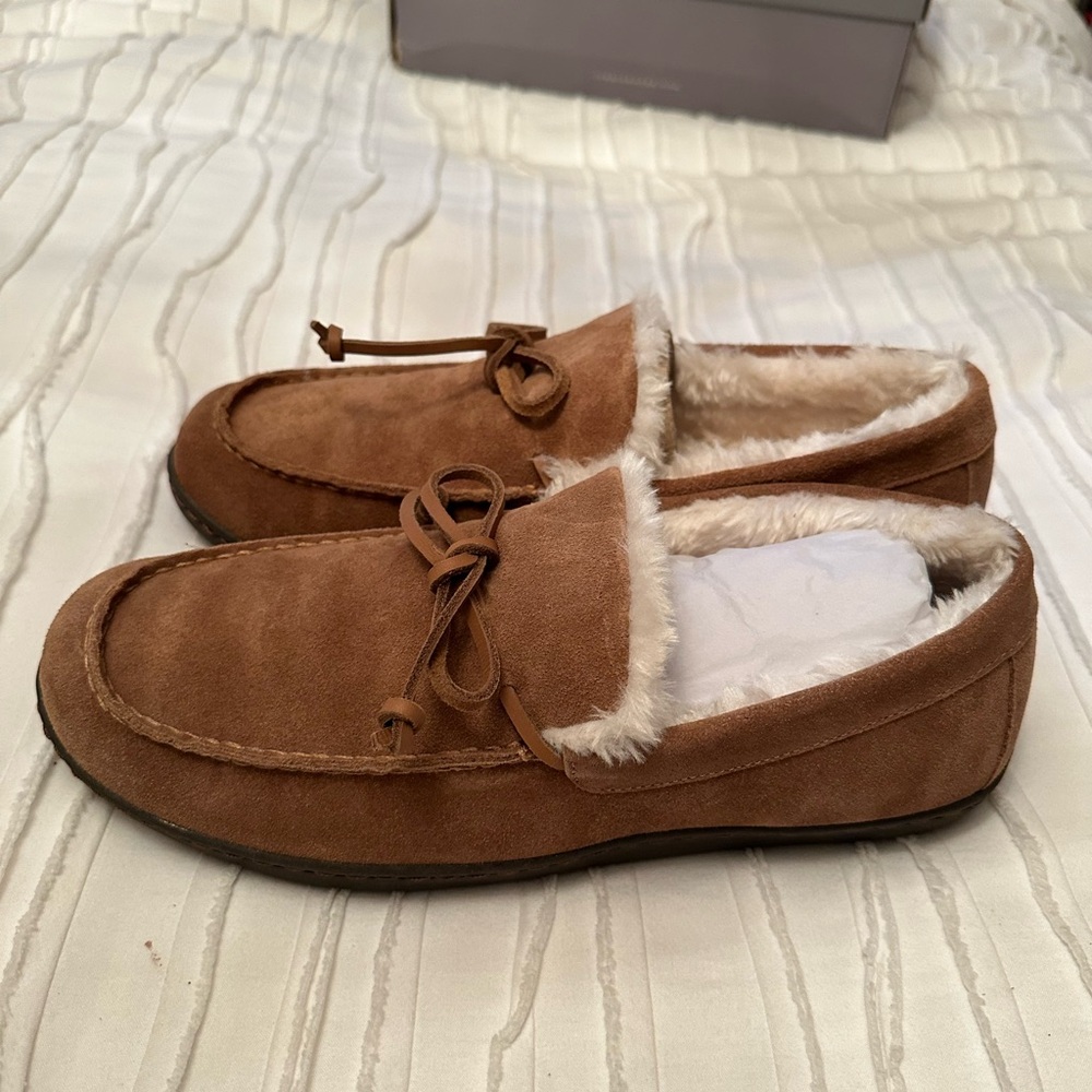 NEW Men's Slippers - Picture 4 of 7